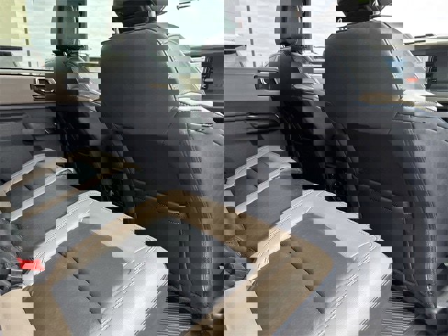 Used 2024 Ford Bronco Wildtrak image 17