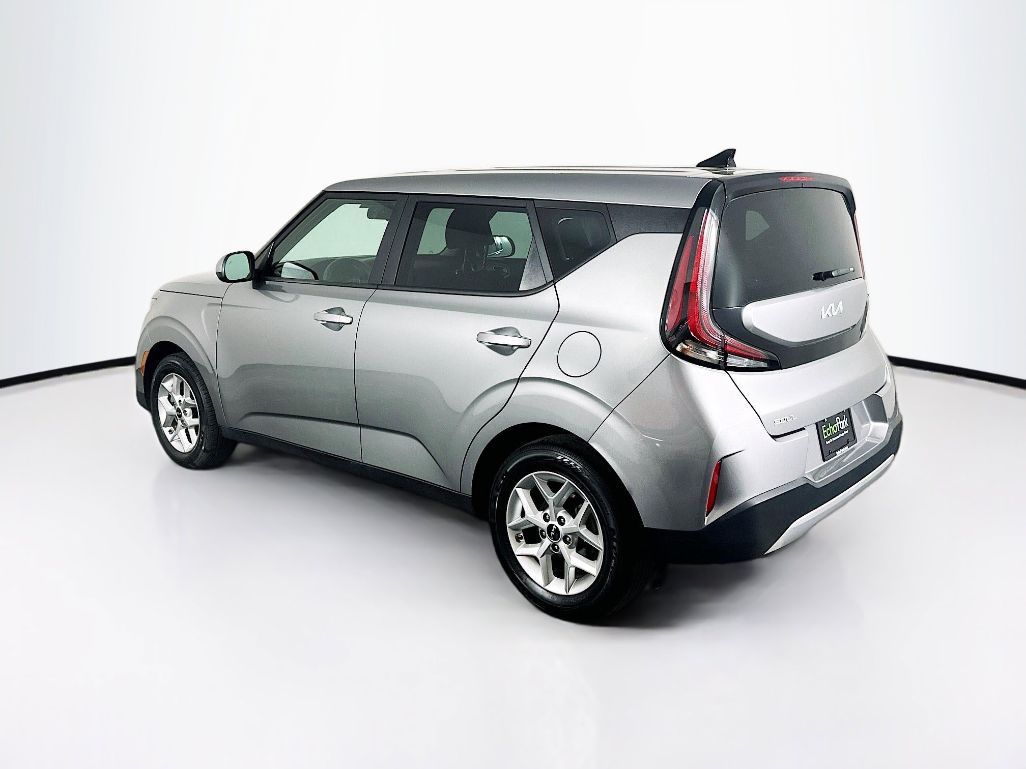 Used 2025 Kia Soul LX w/ LX Technology Package image 5
