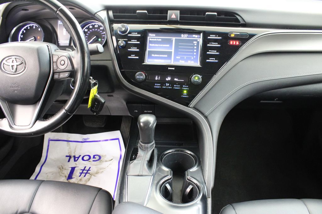 Used 2020 Toyota Camry SE FWD image 20