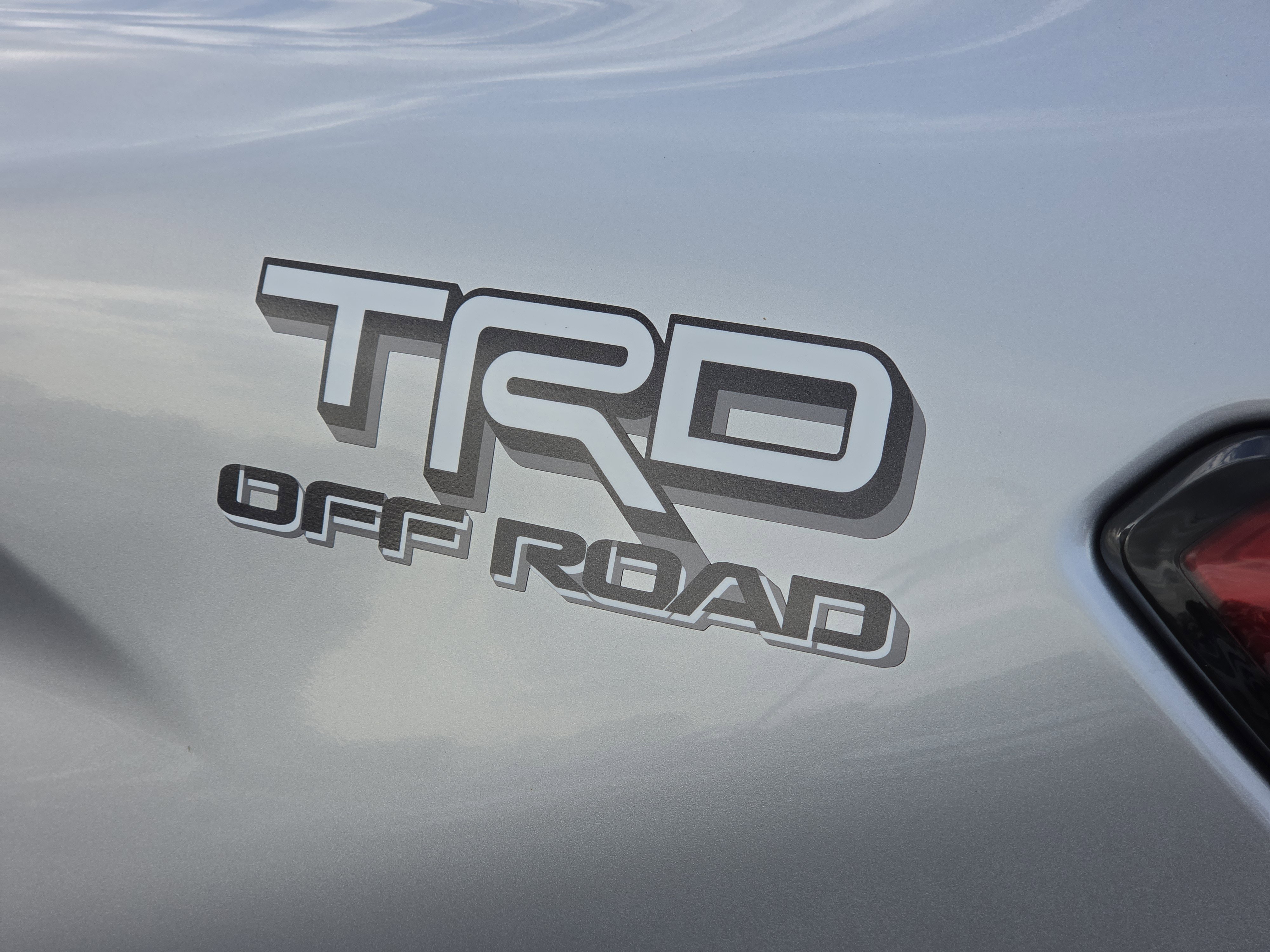 Used 2025 Toyota Tacoma TRD Off-Road AWD/4WD image 5
