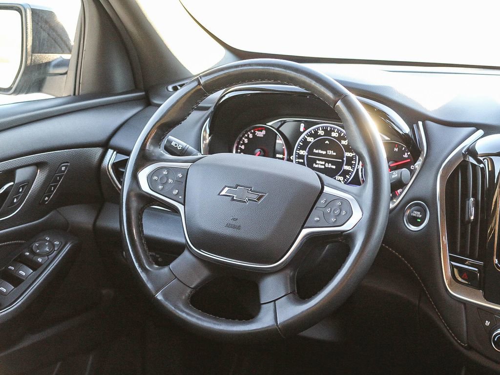 Used 2023 Chevrolet Traverse Premier w/ Redline Edition image 16