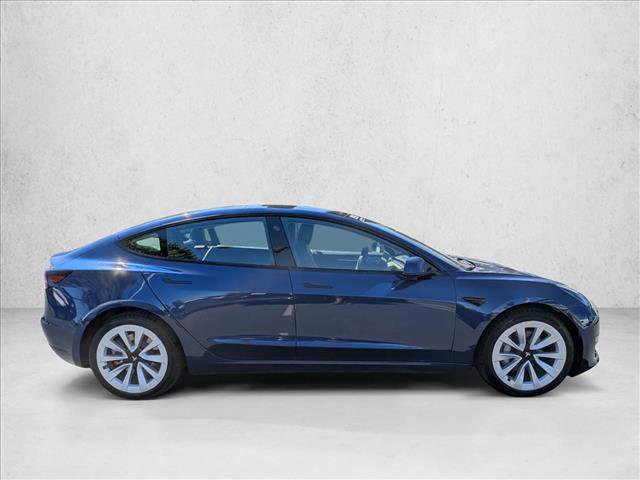 Used 2023 Tesla Model 3 Standard Range image 4