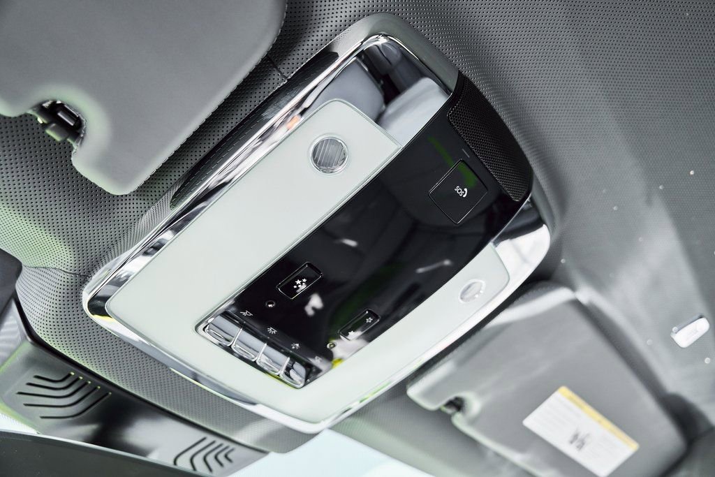 Used 2024 Rolls-Royce Cullinan image 98