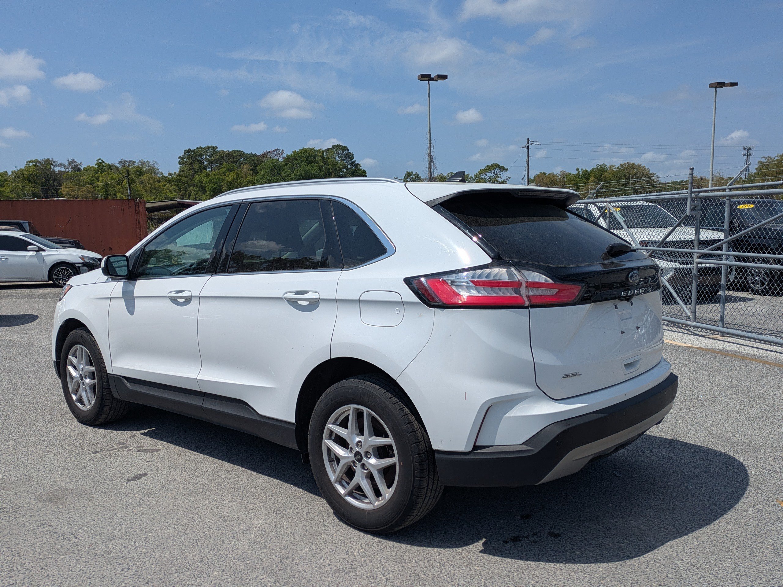 Used 2024 Ford Edge SEL w/ Convenience Package AWD/4WD image 6