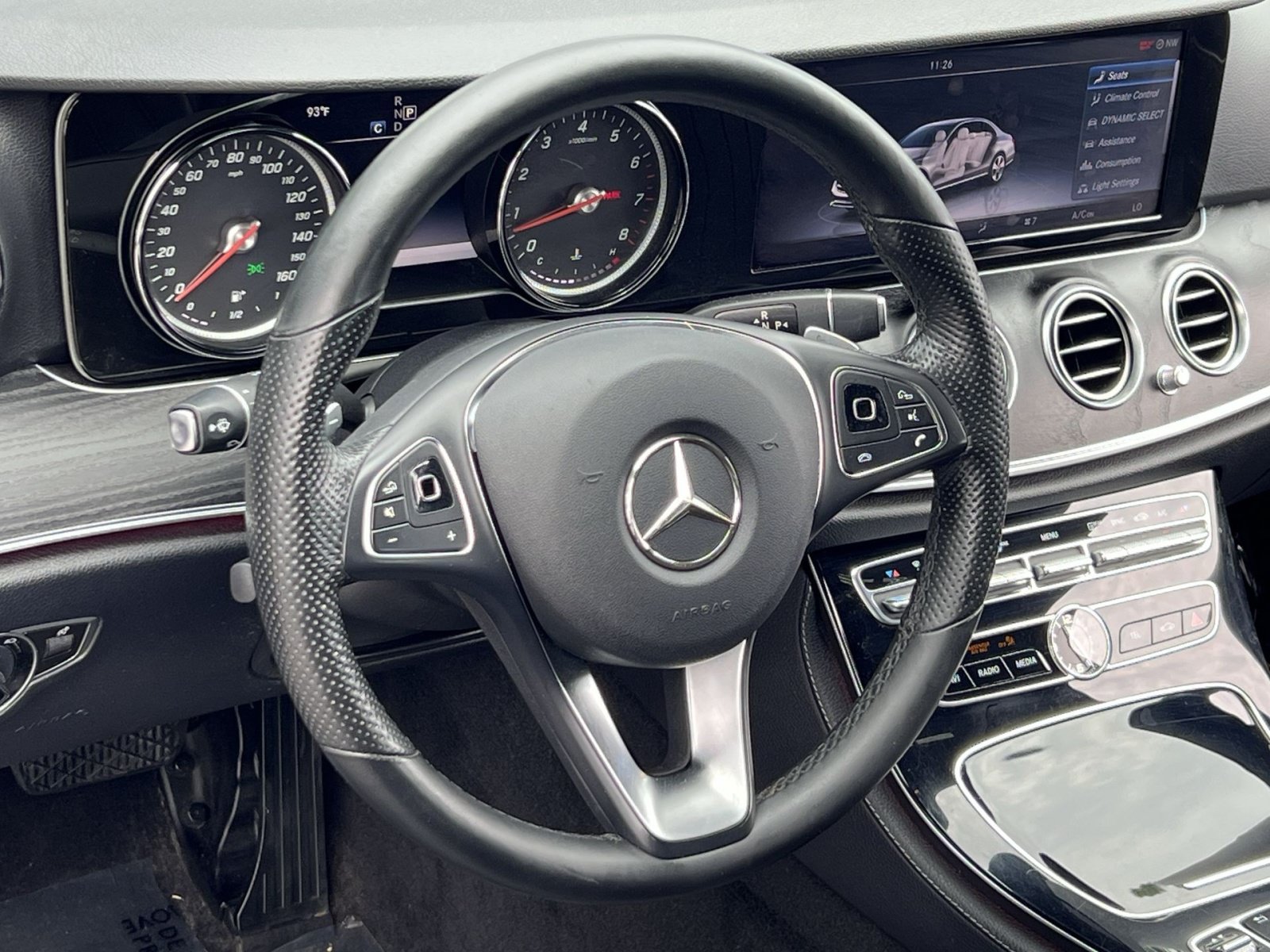 Used 2017 Mercedes-Benz E 300 4MATIC image 21