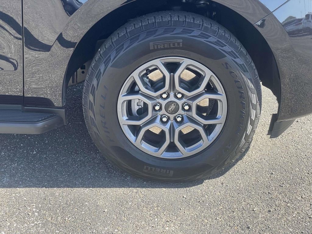 Certified 2025 Ford Expedition Active image 31