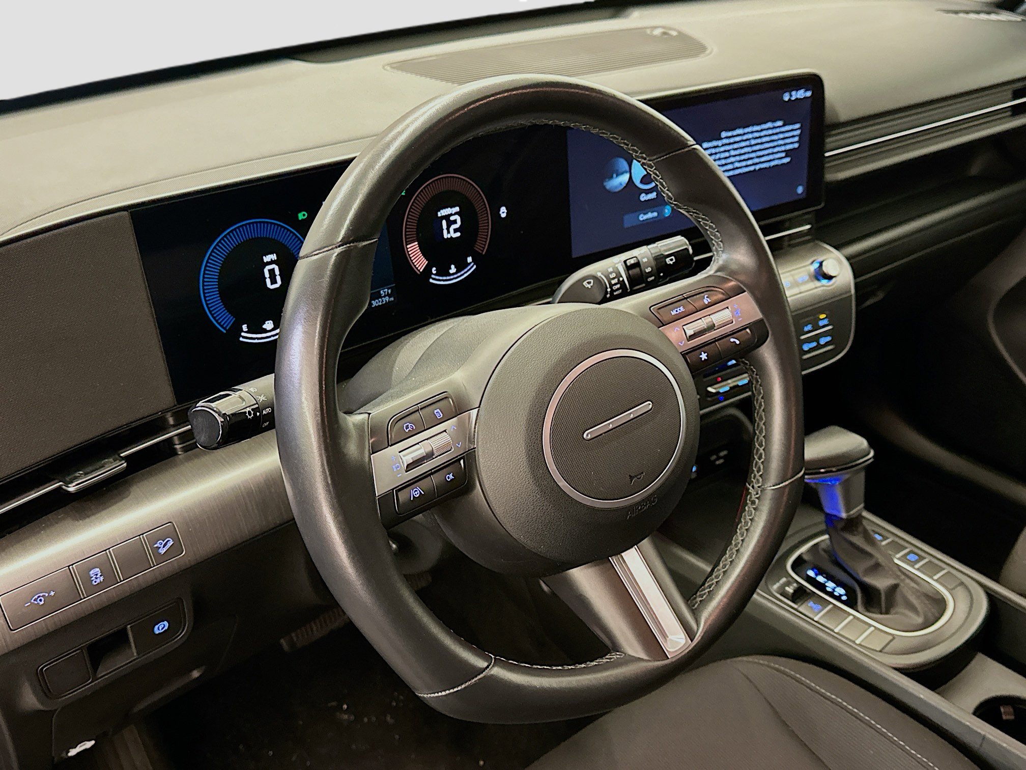 Used 2024 Hyundai Kona SEL image 18