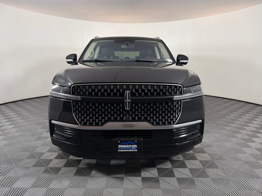 Used 2025 Lincoln Navigator Reserve AWD/4WD image 8