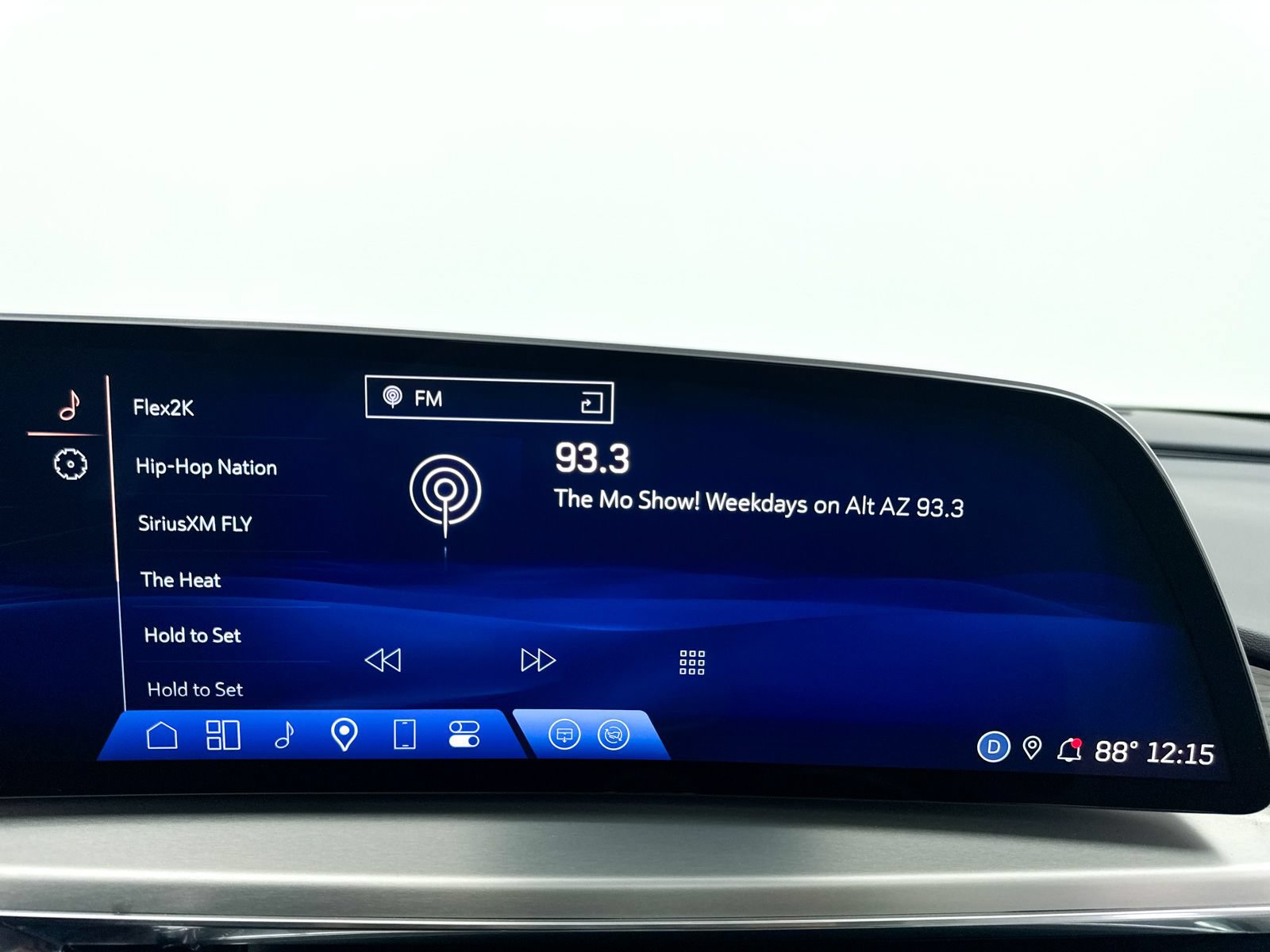 Used 2024 Cadillac Lyriq Luxury AWD/4WD image 19