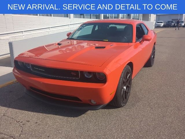 Used 2013 Dodge Challenger R/T RWD image 1