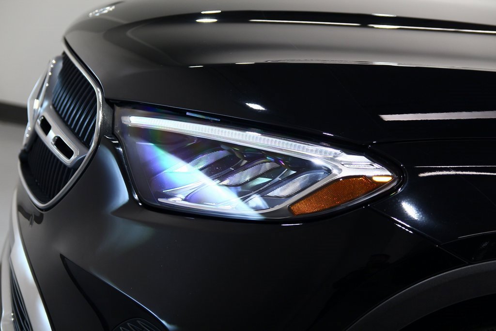 Used 2025 Mercedes-Benz GLC 300 4MATIC image 15