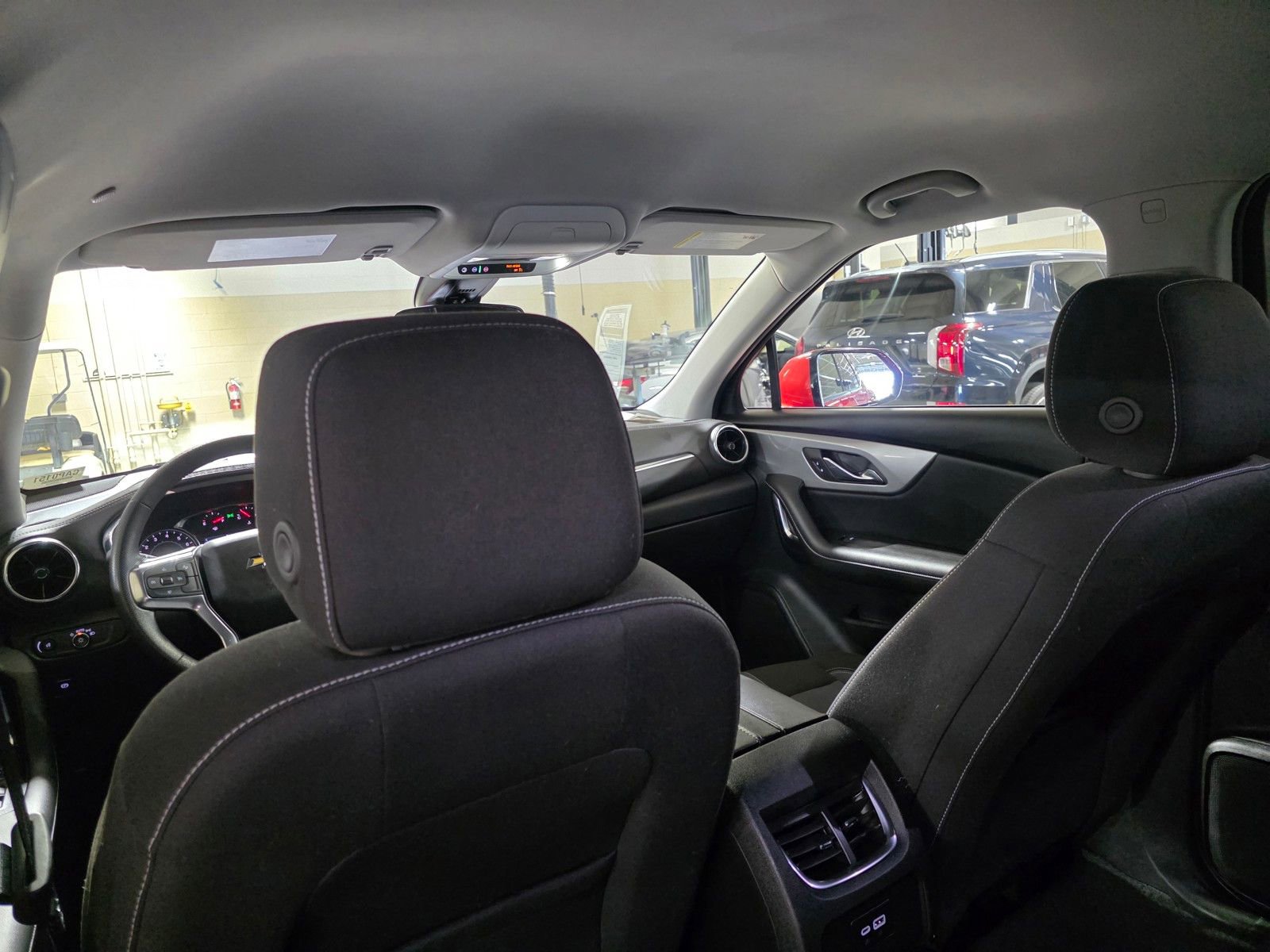 Used 2025 Chevrolet Blazer LT image 15