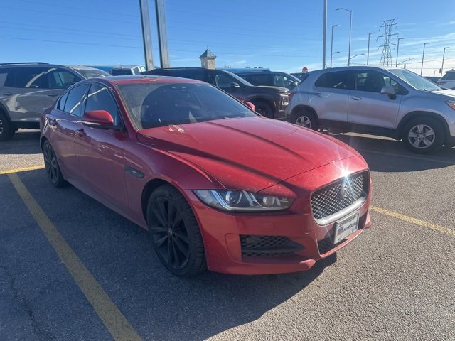 Used 2017 Jaguar XE R-Sport image 3