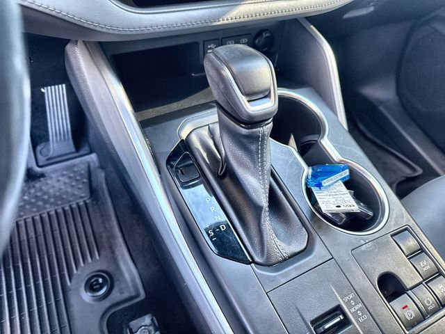 Used 2023 Toyota Highlander XLE image 28