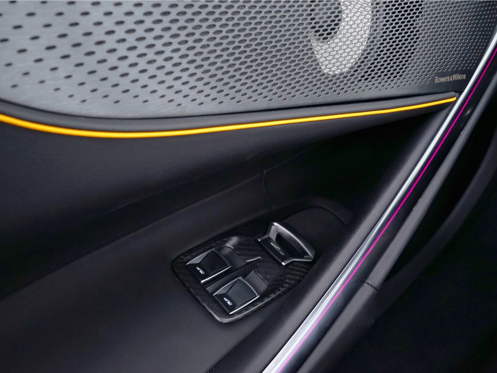 New 2025 McLaren Artura Spider image 28