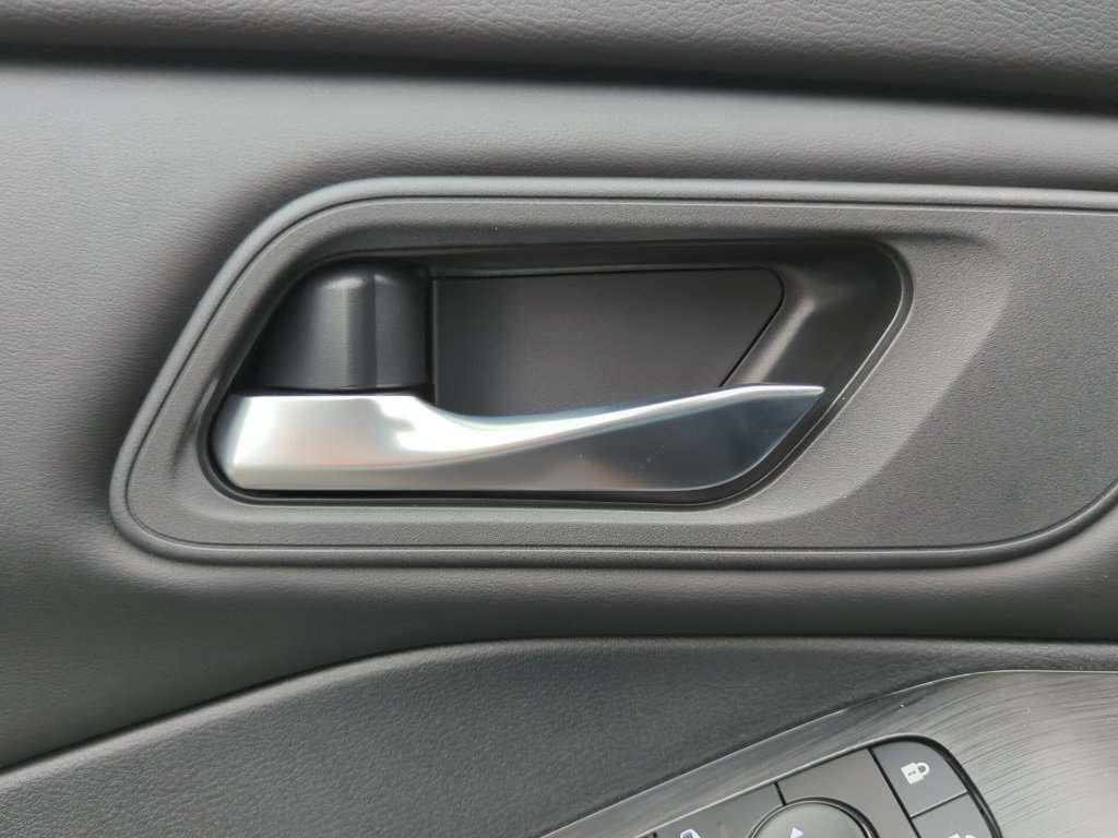 New 2026 Nissan Rogue SV image 10