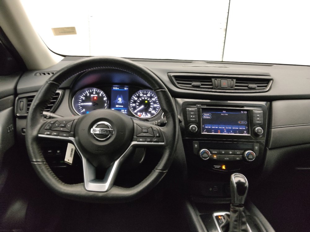 Used 2019 Nissan Rogue SV w/ Premium Package image 22
