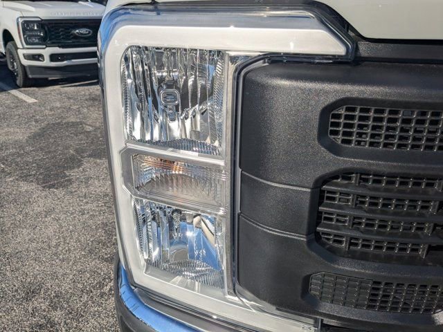 New 2026 Ford F250 XL w/ XL Off-Road Package image 11