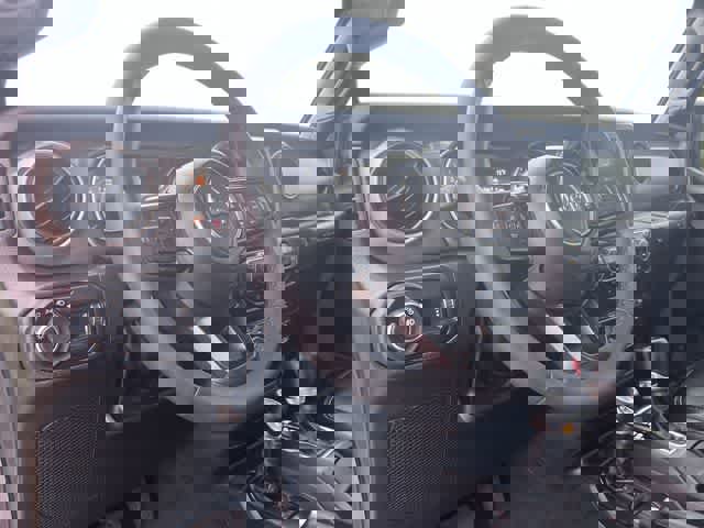 Used 2023 Jeep Wrangler Sport S image 15