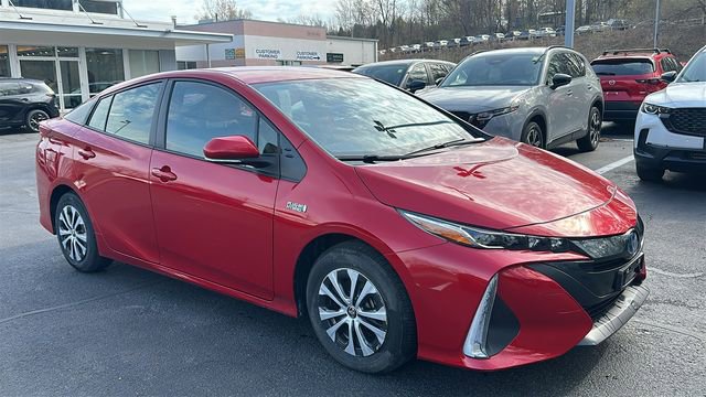 Used 2022 Toyota Prius Prime LE image 4