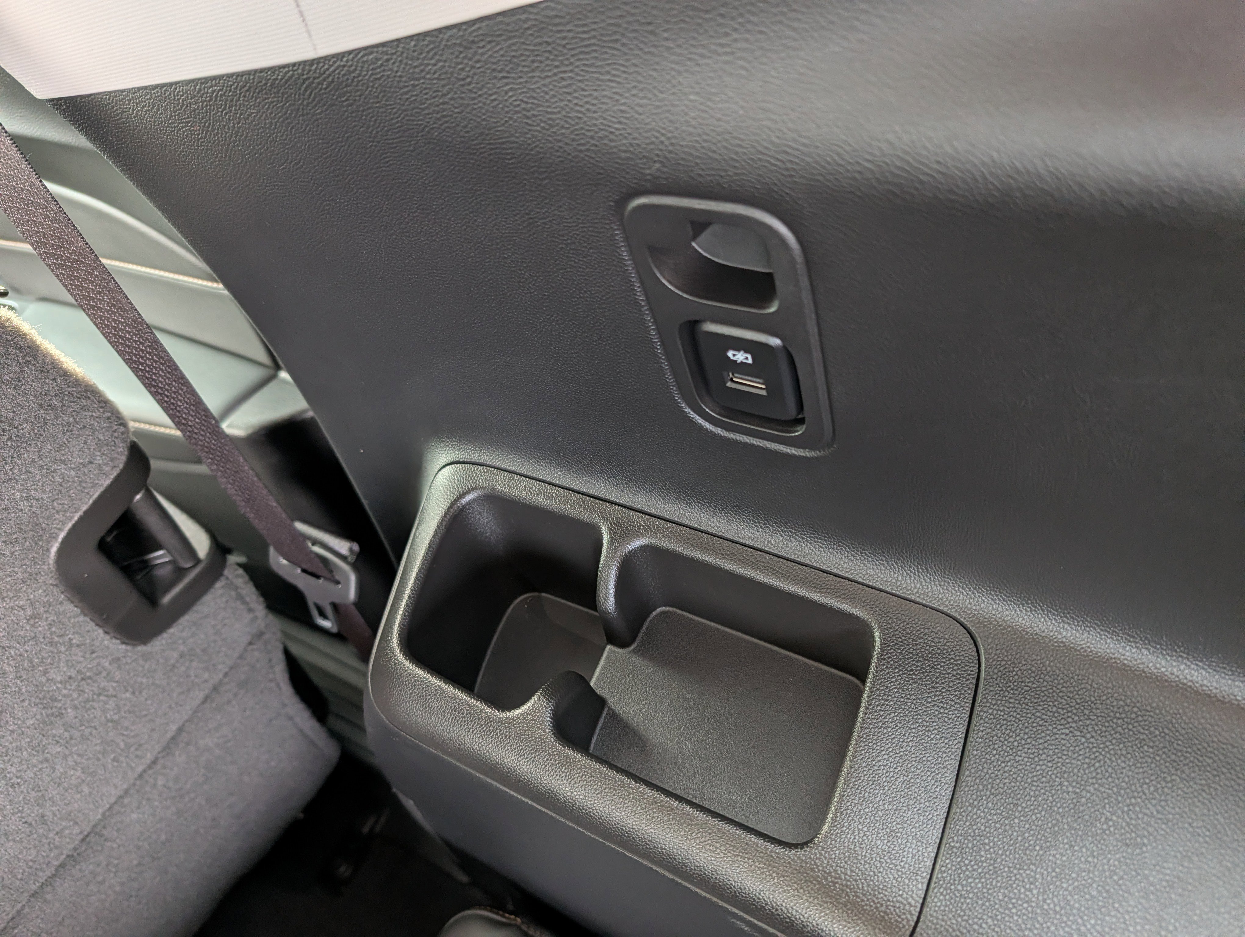 Used 2021 Chevrolet Traverse RS image 19