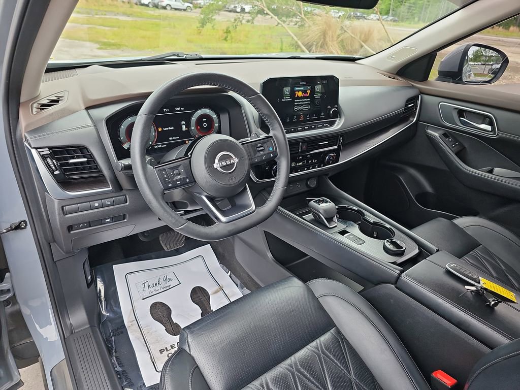 Used 2023 Nissan Rogue Platinum w/ Platinum Premium Package AWD/4WD image 20