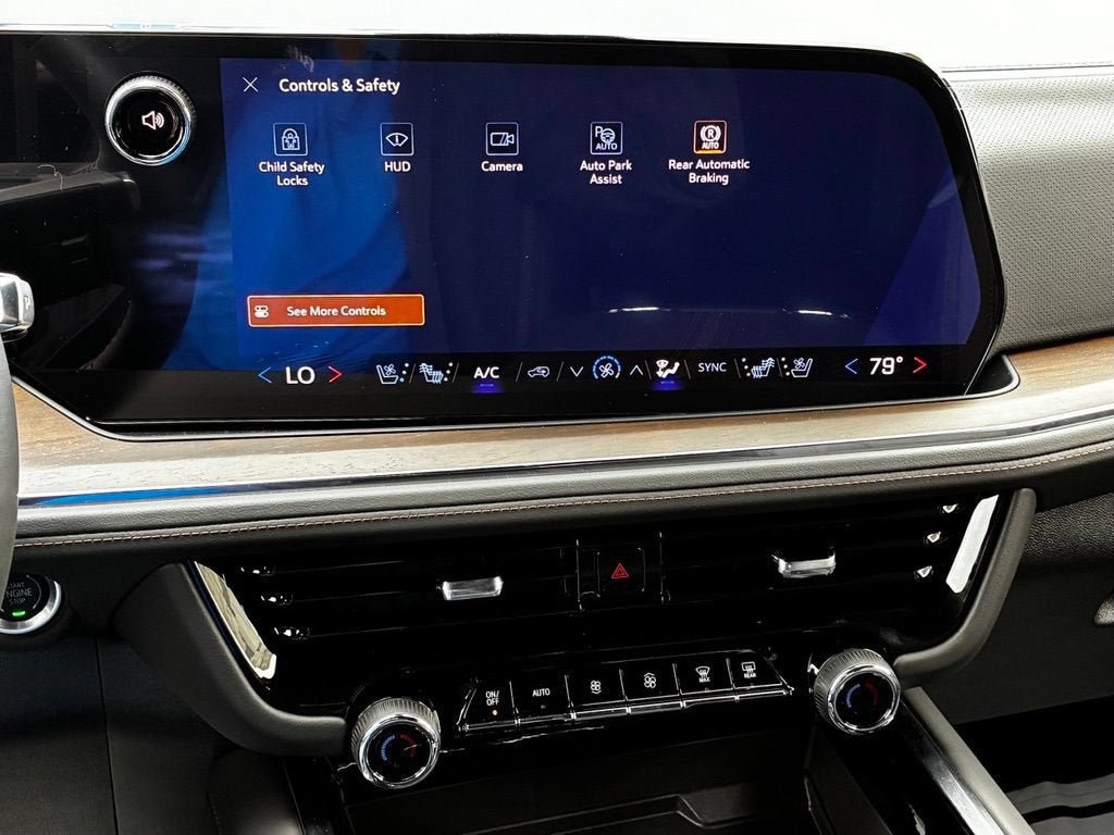 New 2026 Chevrolet Suburban High Country AWD/4WD image 18