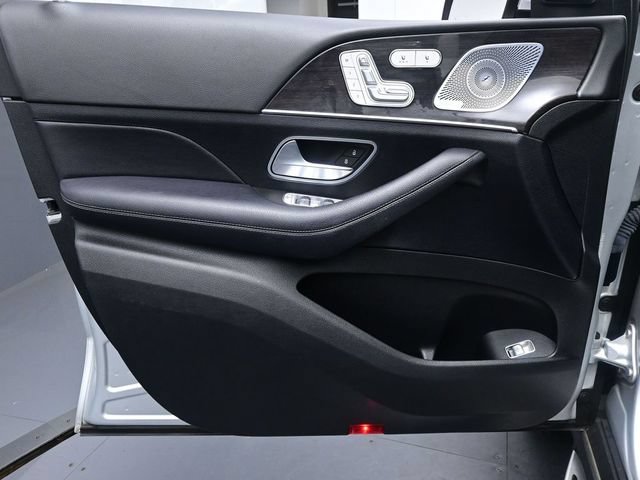 Used 2020 Mercedes-Benz GLS 450 4MATIC image 20