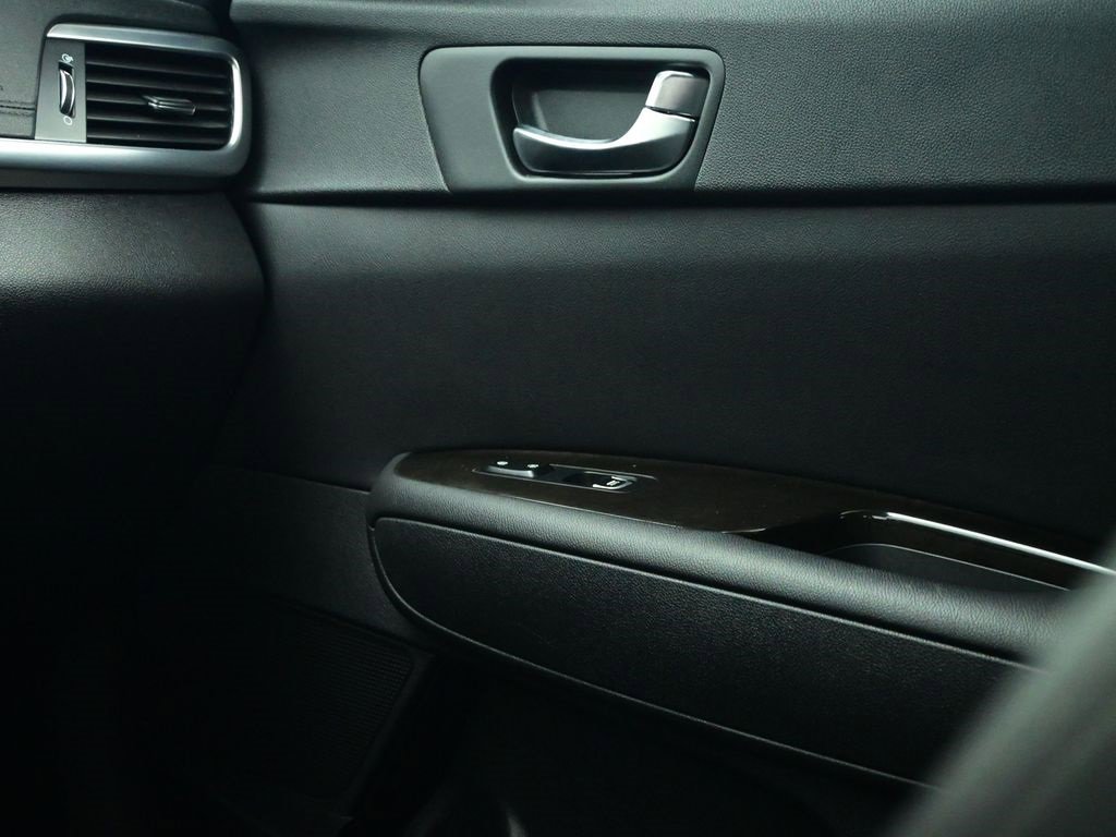 Used 2016 Kia Optima EX image 15