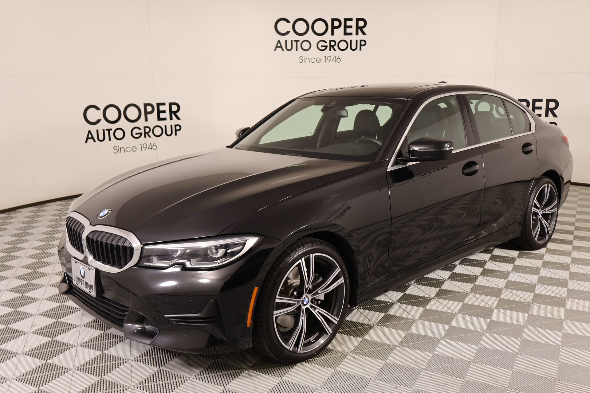 Used 2020 BMW 330i Sedan w/ Convenience Package image 11