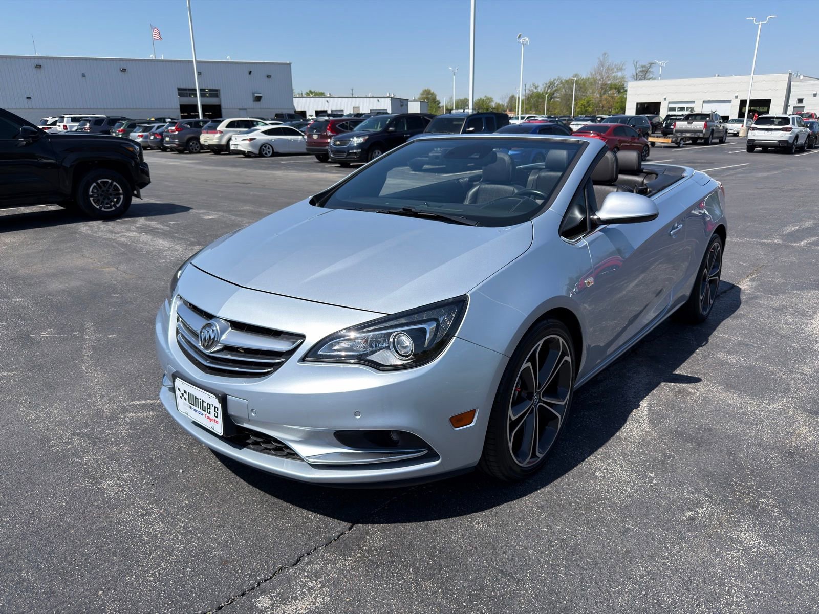Used 2016 Buick Cascada Premium FWD image 2