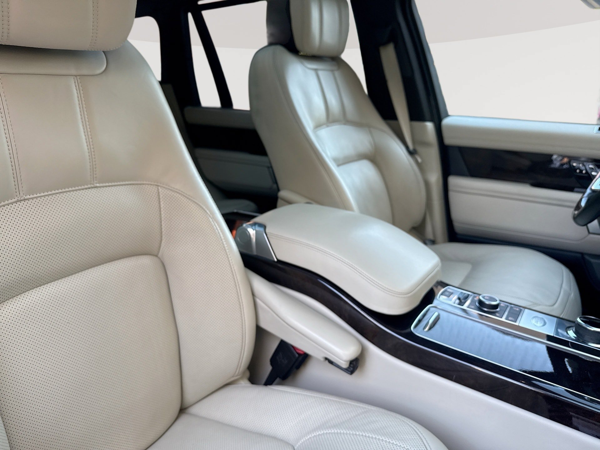 Used 2019 Land Rover Range Rover Long Wheelbase Supercharged AWD/4WD image 24