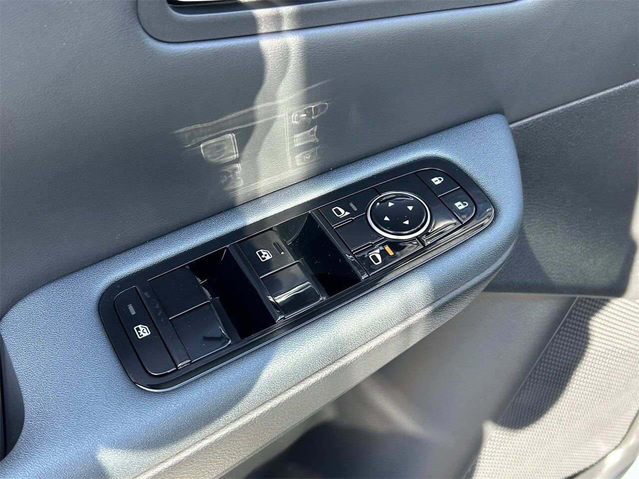 New 2026 Nissan Leaf Platinum+ w/ Cargo Package (Platinum+) image 29