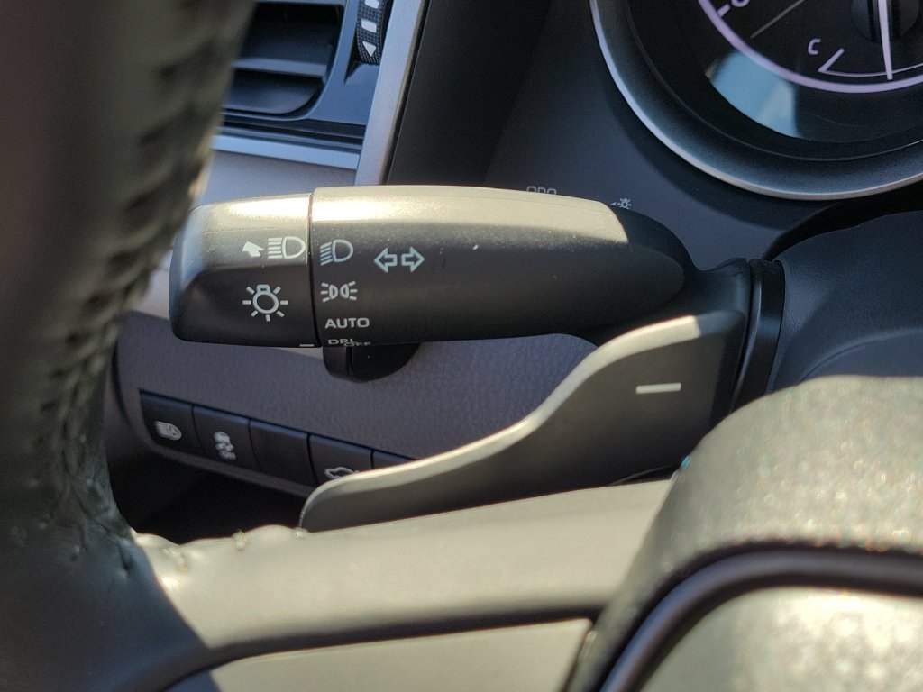 Used 2024 Toyota Camry SE w/ Convenience Package FWD image 11