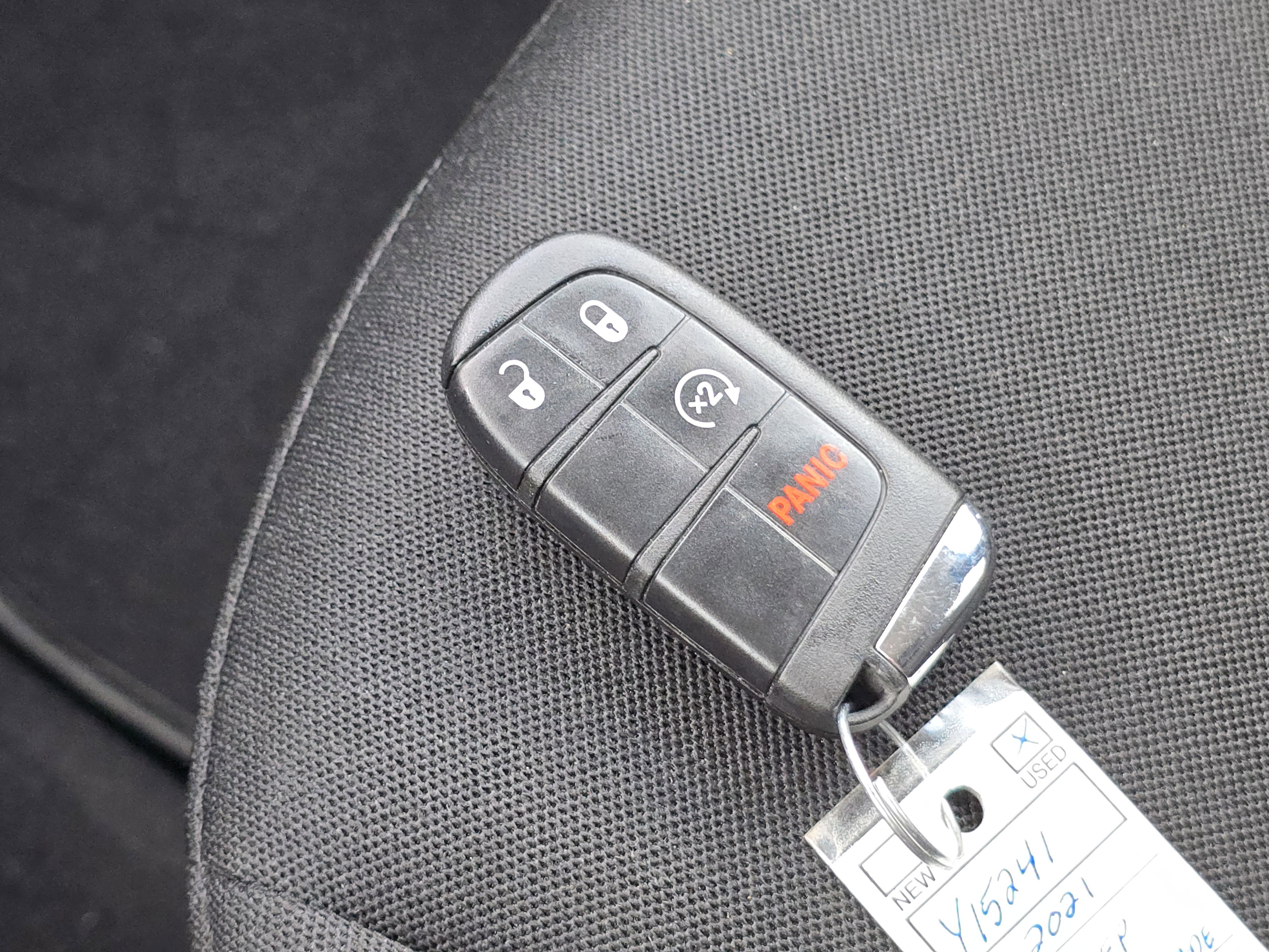 Used 2021 Jeep Renegade Latitude image 30