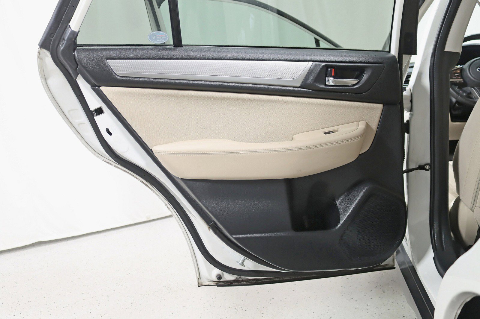 Used 2019 Subaru Outback 2.5i Premium image 31