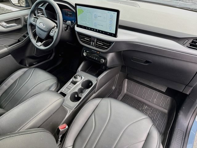 Used 2025 Ford Escape Platinum w/ Premium Technology Package AWD/4WD image 28