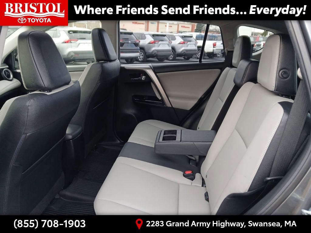Used 2016 Toyota RAV4 Limited image 16