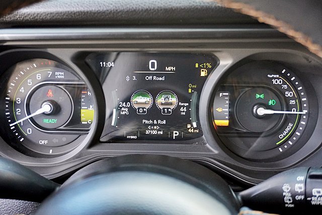 Used 2024 Jeep Wrangler Unlimited AWD/4WD image 44