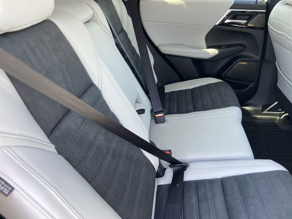 New 2026 Mitsubishi Outlander SE FWD image 24