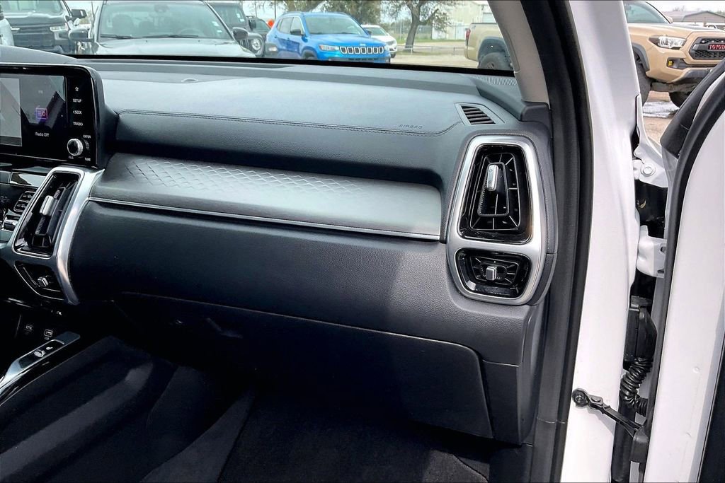 Used 2023 Kia Sorento SX image 23