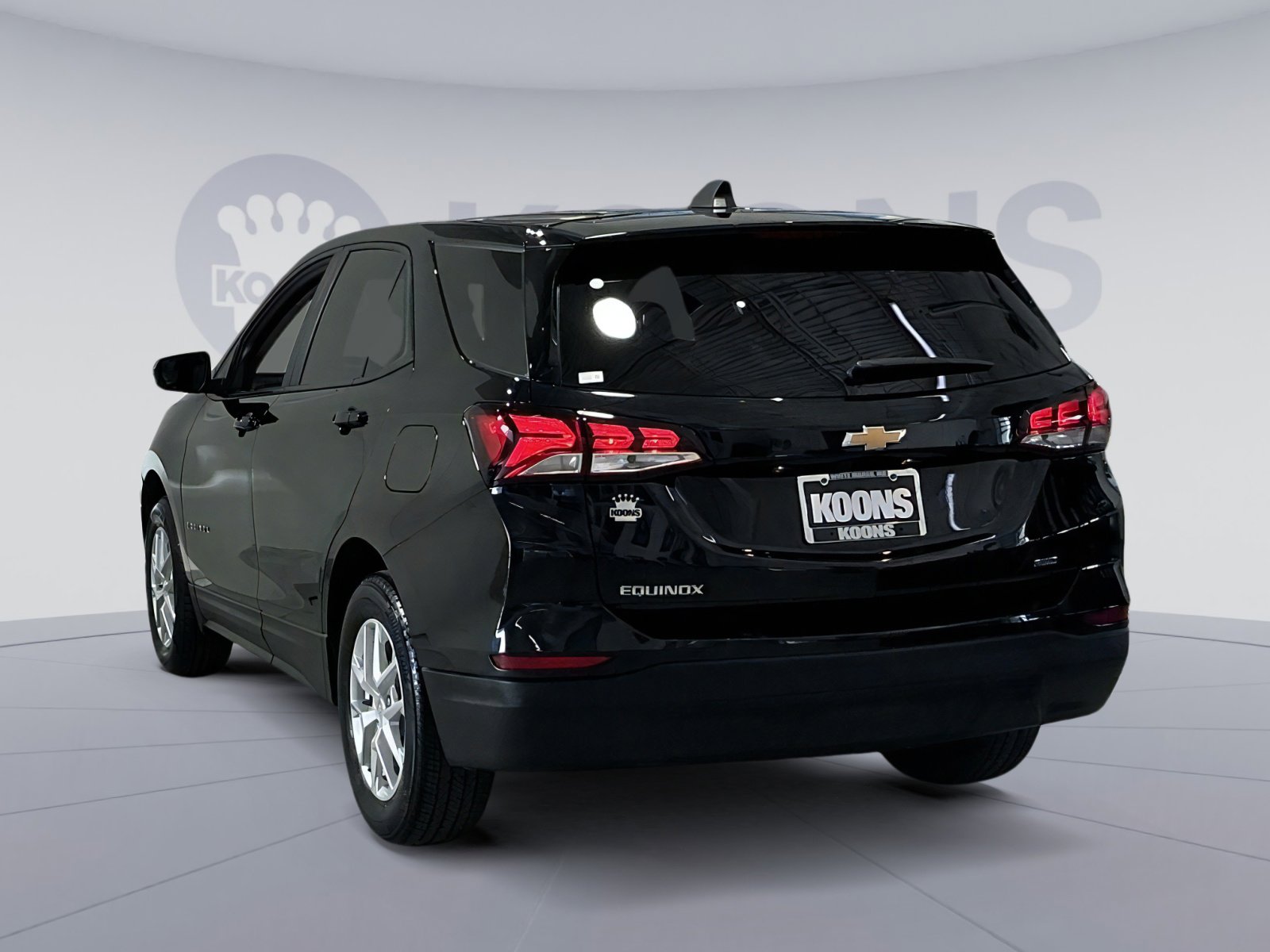 Used 2023 Chevrolet Equinox LS w/ LS Convenience Package image 14