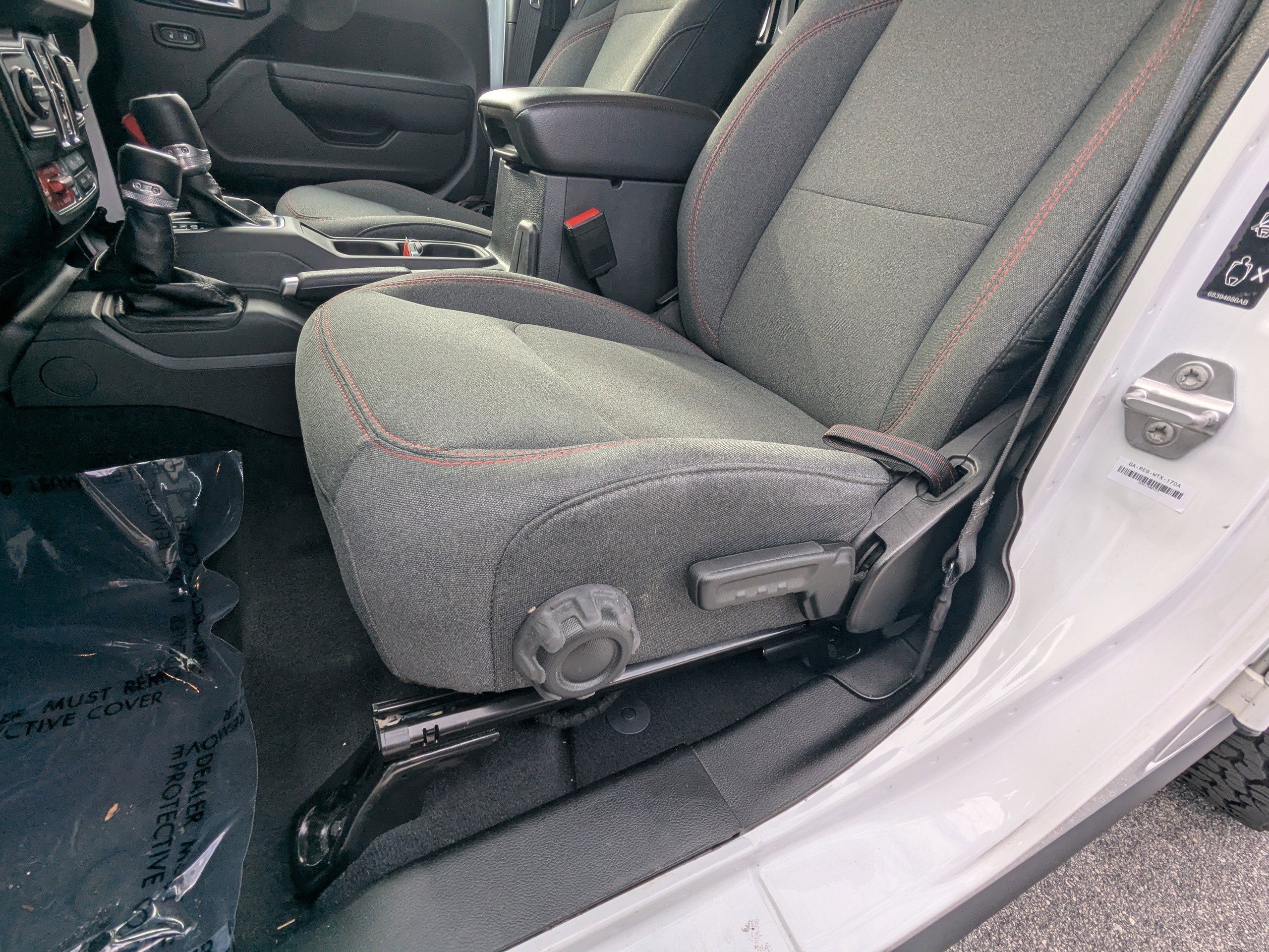 Used 2025 Jeep Wrangler Rubicon image 15