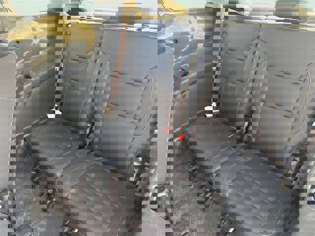 Used 2023 GMC Acadia SLT image 9