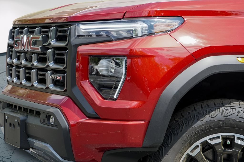 New 2026 GMC Canyon AT4 w/ Technology Plus Package AWD/4WD image 3