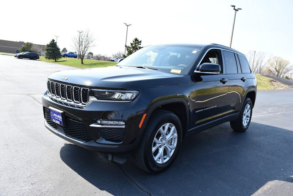 Used 2024 Jeep Grand Cherokee Limited image 10