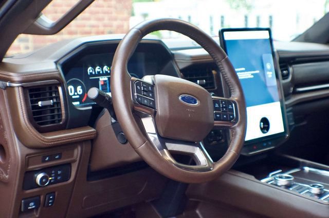 Used 2022 Ford Expedition King Ranch AWD/4WD image 19