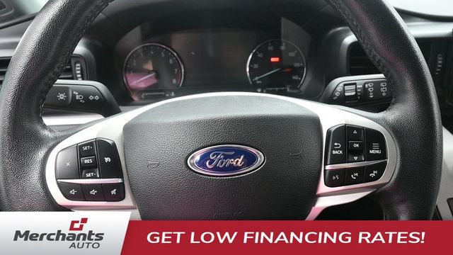 Used 2023 Ford Explorer XLT AWD/4WD image 18