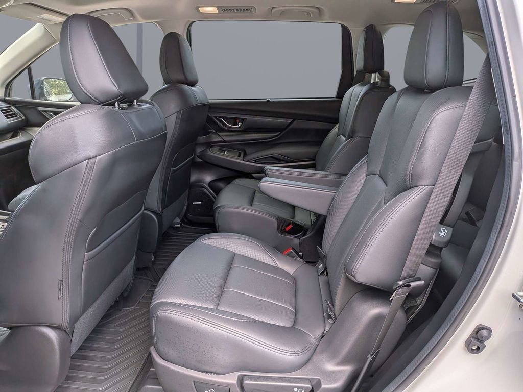 Used 2025 Subaru Ascent Bronze Edition w/ Onyx Package AWD/4WD image 16