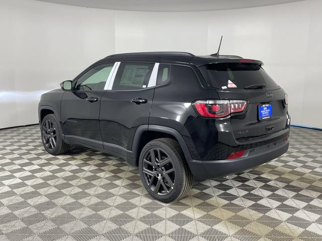 New 2026 Jeep Compass Latitude w/ Sun and Sound Group AWD/4WD image 5